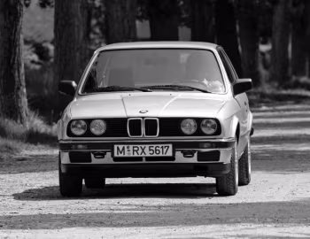 BMW 325e Coupe [Worldwide] (E30) '1983–88