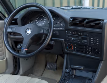 Panel frontal BMW 325e Sedan (E30) '1983–88
