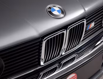 BMW 325i Coupe M-Technik [UK-spec] (E30) '1984–91