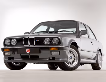 BMW 325i Coupe M-Technik [UK-spec] (E30) '1984–91