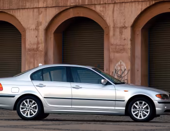 BMW 325i [South Africa] (E46/4) '2001–05