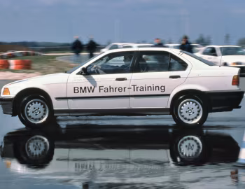 BMW 325i Sedan [Worldwide] (E36) '10.1990–02.1995