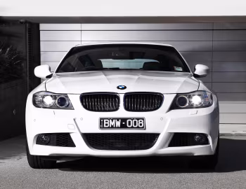 BMW 325i Sedan M Sport Package [Australia] (E90) '2011