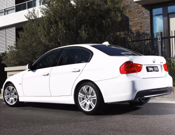 BMW 325i Sedan M Sport Package [Australia] (E90) '2011
