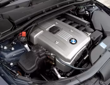 Bajo el capó BMW 325i Touring [UK-spec] (E91) '2006–08
