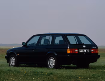 BMW 325i Touring [France] (E30) '1988–93