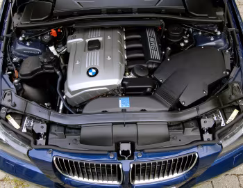 Bajo el capó BMW 325i Touring [Worldwide] (E91) '2005–08