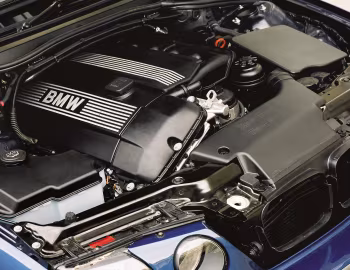 Bajo el capó BMW 325ti Compact [UK-spec] (E46/5) '2001–04