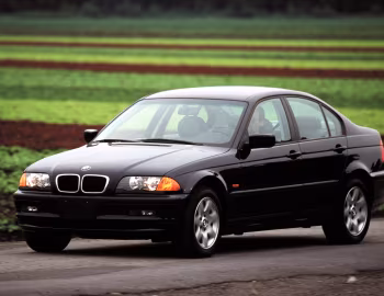 2001 BMW 325xi Sedan [North America] (E46) '2000–01