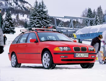 BMW 325xi Touring [Worldwide] (E46) '09.2000–09.2001