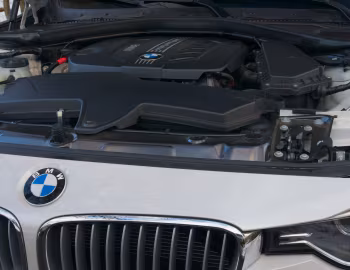 Bajo el capó 2013–15 BMW 328d Sedan [North America] (F30) '2013–15