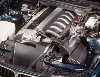 Bajo el capó BMW 328i Sedan [Worldwide] (E36) '02.1995–09.1996