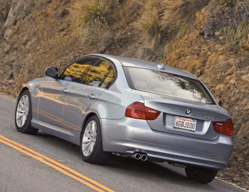 2010–11 BMW 328i Sedan [North America] (E90) '2009–11