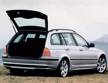 BMW 328i Estate [UK-spec] (E46) '1999–2000