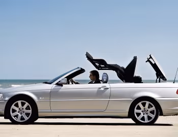 BMW 330Ci Cabrio [UK-spec] (E46) '2000–01