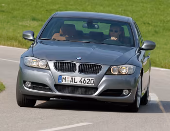 BMW 330d Sedan (E90) '2008–11