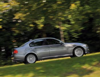 BMW 330d Sedan (E90) '2008–11
