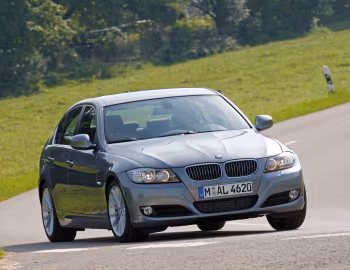 BMW 330d Sedan (E90) '2008–11