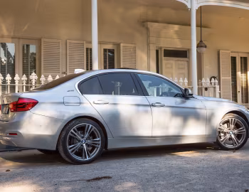 BMW 330e [Australia] (F30) '2016–19
