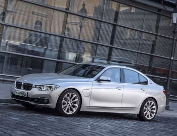 BMW 330e [Worldwide] (F30) '2016–19
