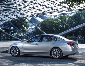 BMW 330e [Worldwide] (F30) '2016–19