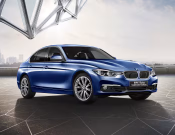 BMW 330e "Celebration Edition" [Japan] (F30) '2016