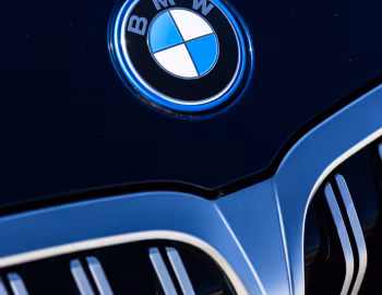 2023–pr. BMW 330e M Sport [North America] (G20) '2022–pr.