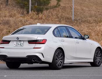 BMW 330e M Sport [Japan] (G20) '2019–22