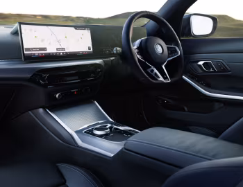 Interior BMW 330e M Sport [UK-spec] (G20) '2024–pr.