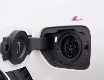 BMW 330e M Sport [Japan] (G20) '2019–22