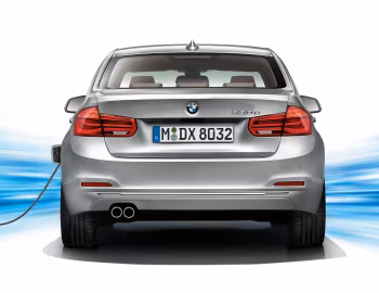 BMW 330e [Worldwide] (F30) '2016–19