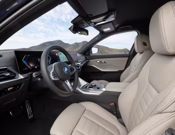 Інтэр'ер BMW 330e Touring M Sport [Worldwide] (G21) '2022–24