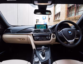 Panel frontal BMW 330i "100 Year Edition" [Australia] (F30) '2016