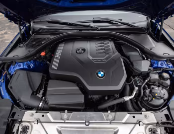 Bajo el capó 2019–22 BMW 330i M Sport [North America] (G20) '2019–22