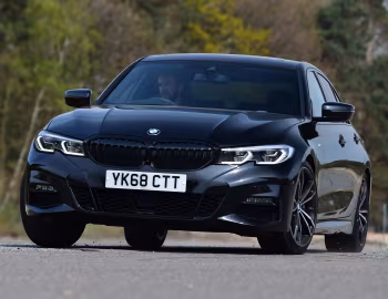 BMW 330i M Sport [UK-spec] (G20) '2019–22