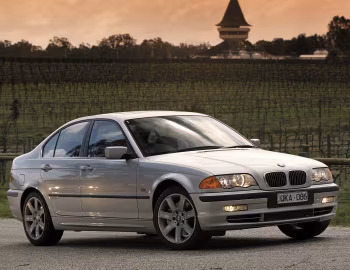 BMW 330i Sedan [Australia] (E46) '2000–01