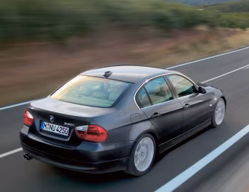 BMW 330i Sedan (E90) '2005–08