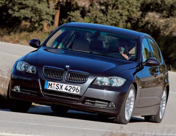 BMW 330i Sedan (E90) '2005–08