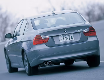 BMW 330i Sedan [Japan] (E90) '2005–08