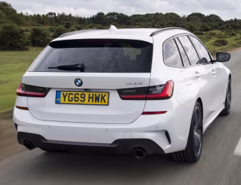 BMW 330i Touring M Sport [UK-spec] (G21) '2019–22