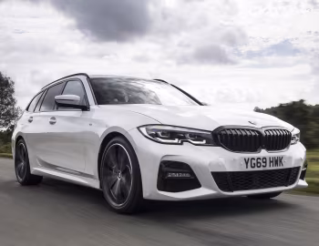 BMW 330i Touring M Sport [UK-spec] (G21) '2019–22