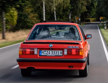 BMW 333i [South Africa] (E30) '08.1985–01.1987
