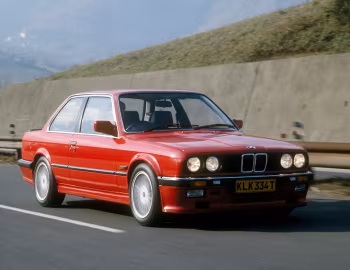 BMW 333i [South Africa] (E30) '08.1985–01.1987