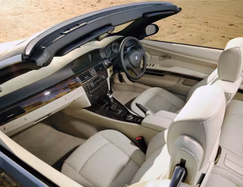 Interior BMW 335i Cabrio [UK-spec] (E93) '2007–10