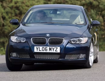 BMW 335i Coupe [UK-spec] (E92) '2007–10