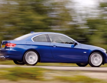 BMW 335i Coupe [UK-spec] (E92) '2007–10