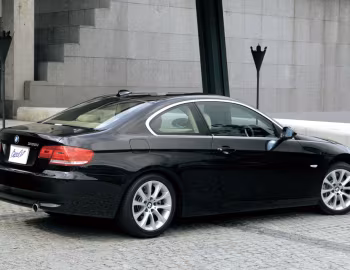 BMW 335i Coupe [Japan] (E92) '2007–10