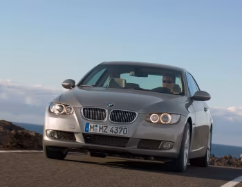 BMW 335i Coupe (E92) '2007–10