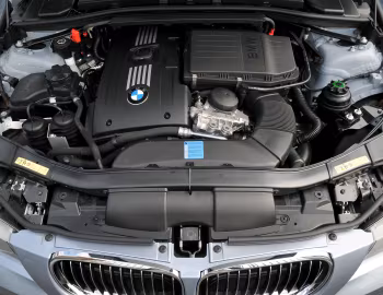 Bajo el capó BMW 335i Sedan [Worldwide] (E90) '2008–11