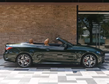 BMW 430i Cabrio M Sport [Singapore] (G23) '2021–pr.